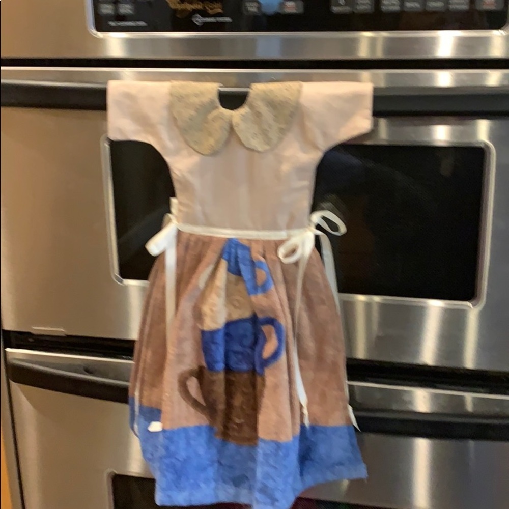 Hand towel to dry your hands